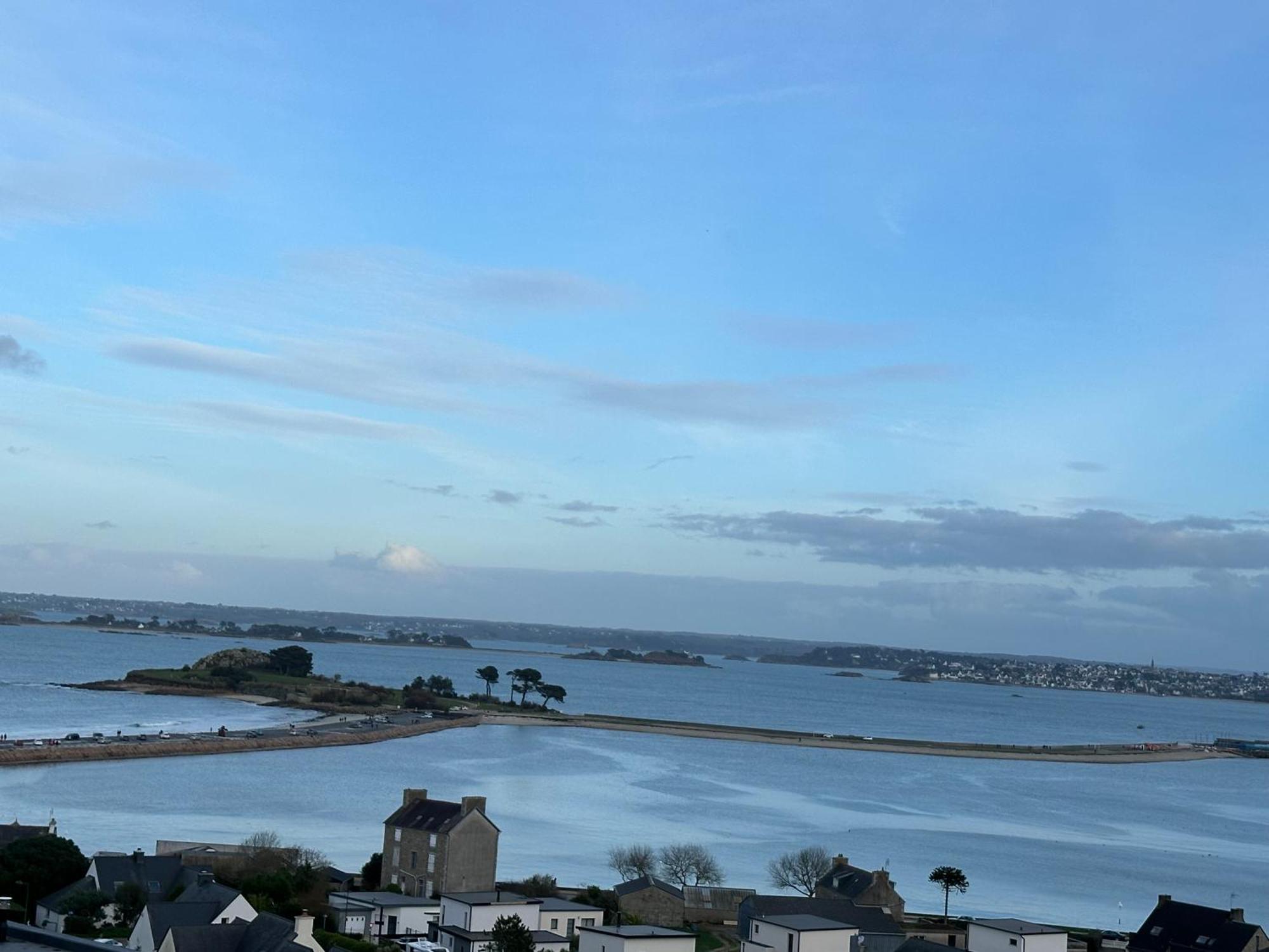 Les Bords De Mer サン・ポル・ド・レオン エクステリア 写真